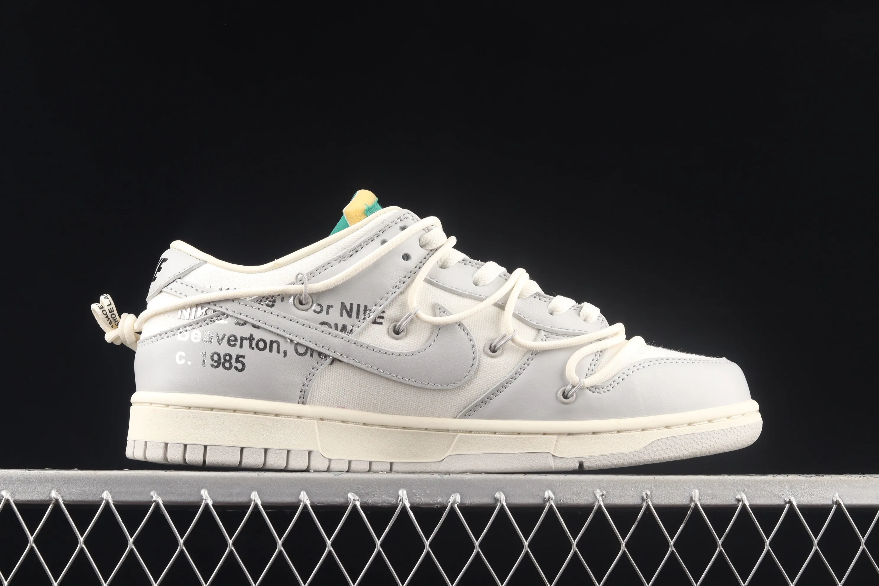 All Categories Nk SB Dunk Series Nk SB Dunk Low Low-top sneakers Pure original version OF x Nk Dunk Low OW Gray SB smashed backboard fashion casual sneakers DM1602-121